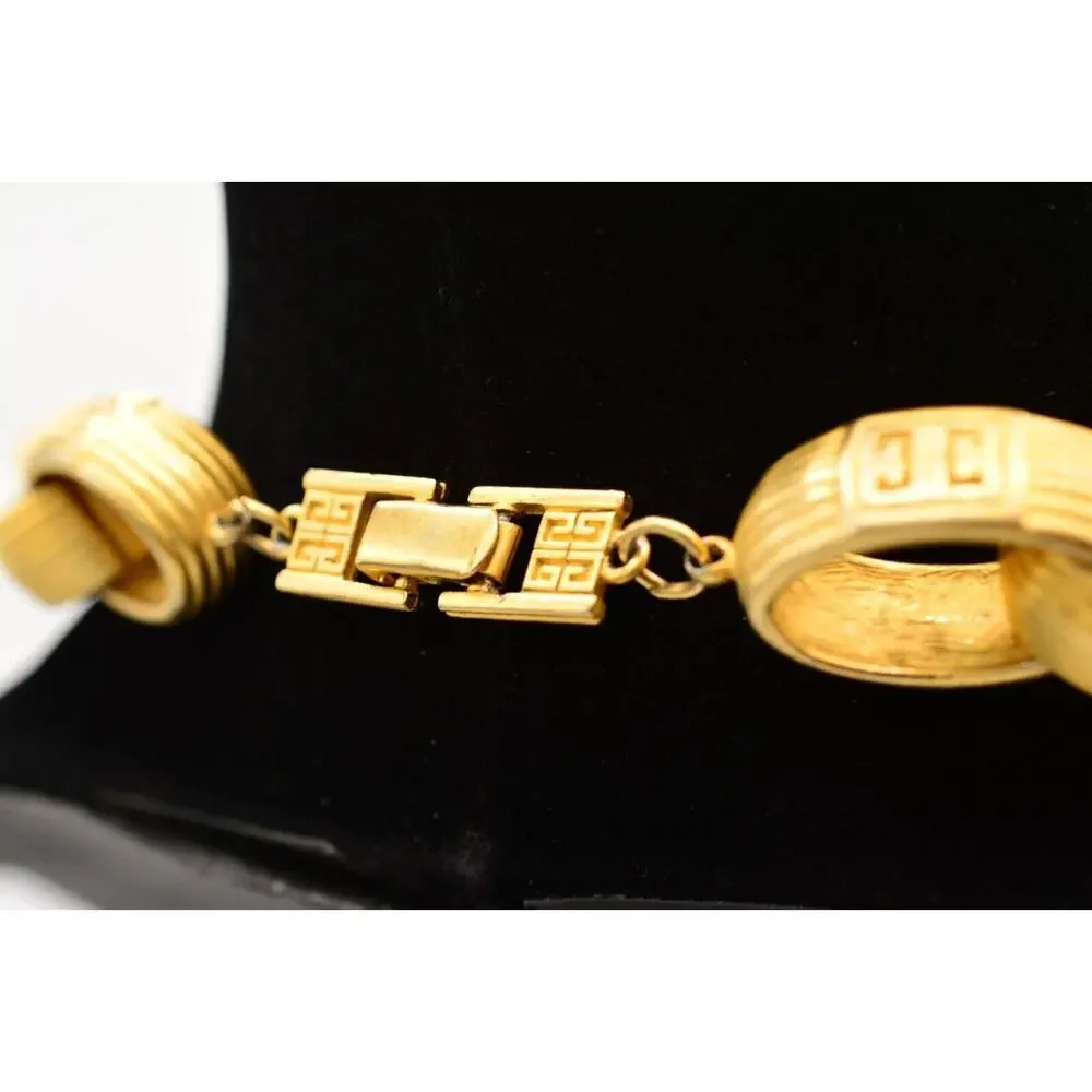 Givenchy stunning necklace
